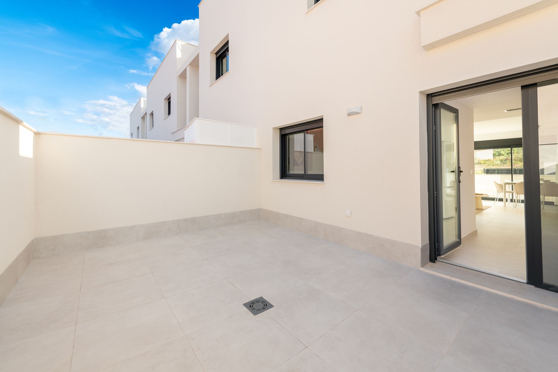 New Build Townhouse with 3 Bedrooms in Cox, Alicante with Pool