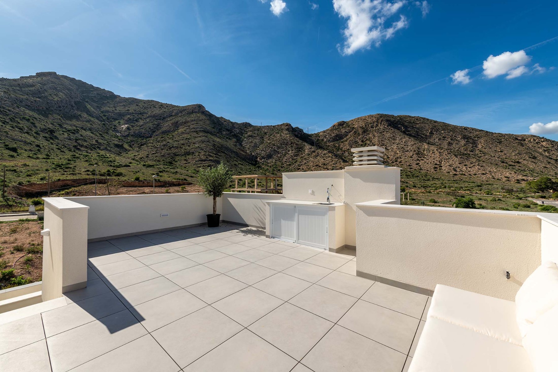 New Build Townhouse with 3 Bedrooms in Cox, Alicante with Pool