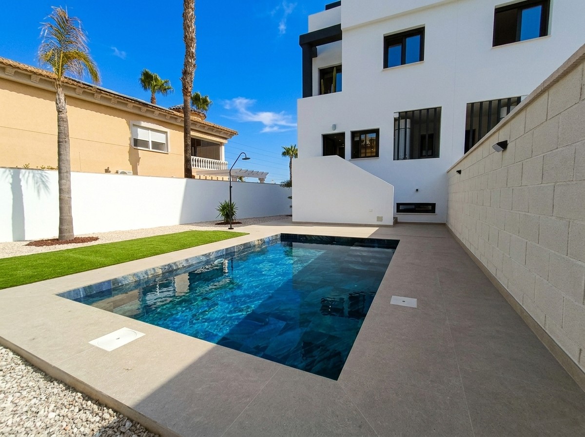 House in Benferri - Image 5