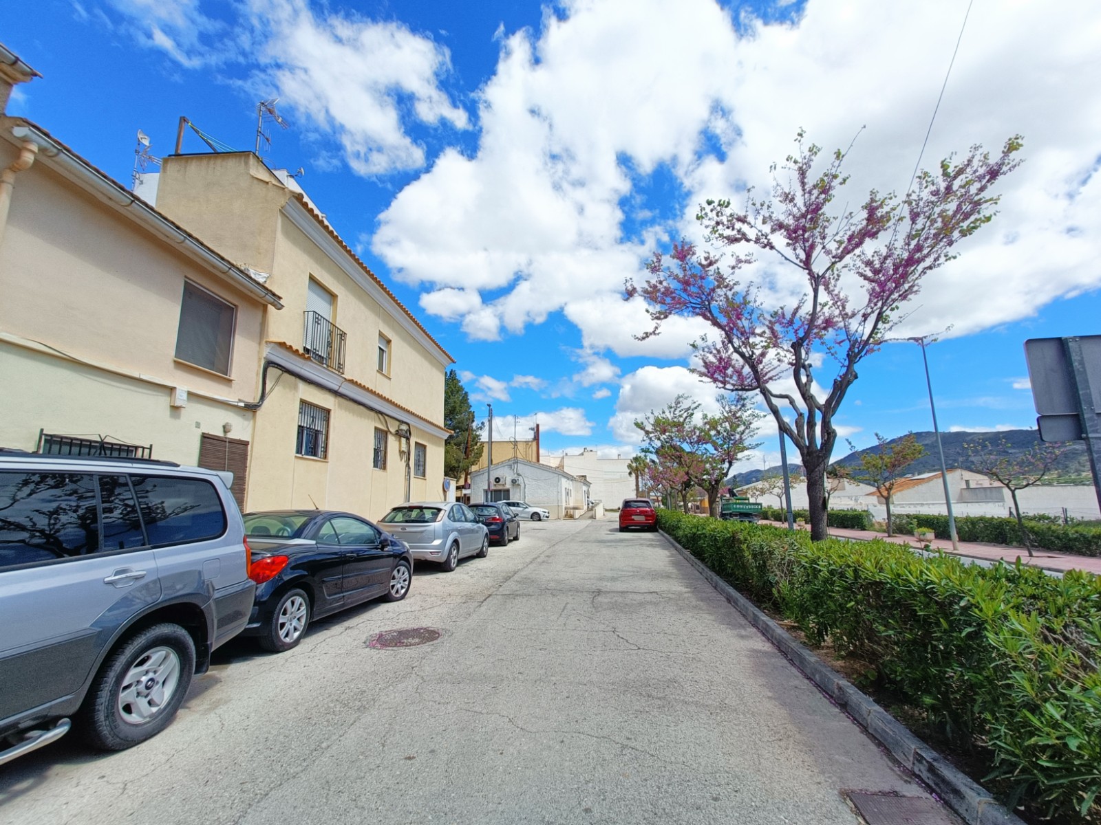 Townhouse with 4 Bedrooms in Hondón de los Frailes and Roof Terrace
