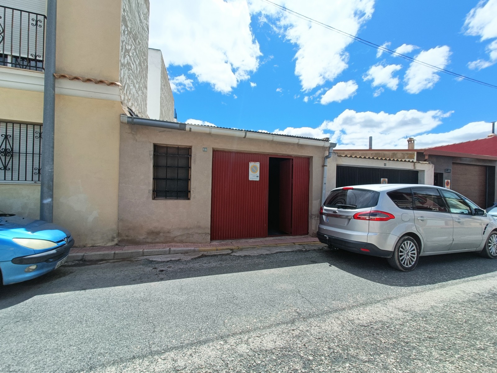 Townhouse with 4 Bedrooms in Hondón de los Frailes and Roof Terrace