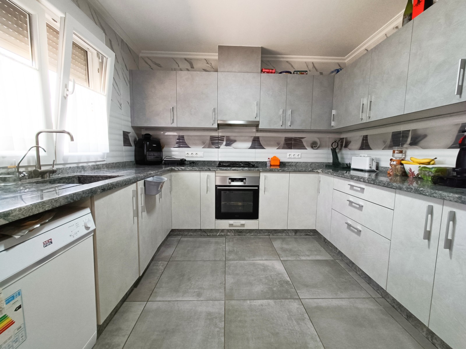 Villa, 4 Beds, Pinoso, Alicante with Large Private Plot