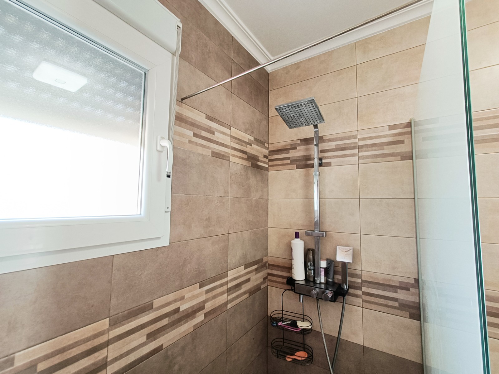 Villa, 4 Beds, Pinoso, Alicante with Large Private Plot