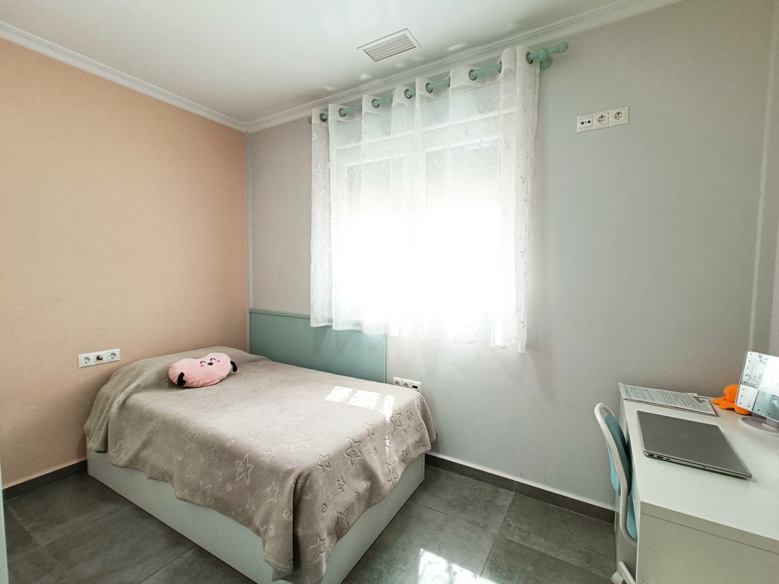 Villa, 4 Beds, Pinoso, Alicante with Large Private Plot