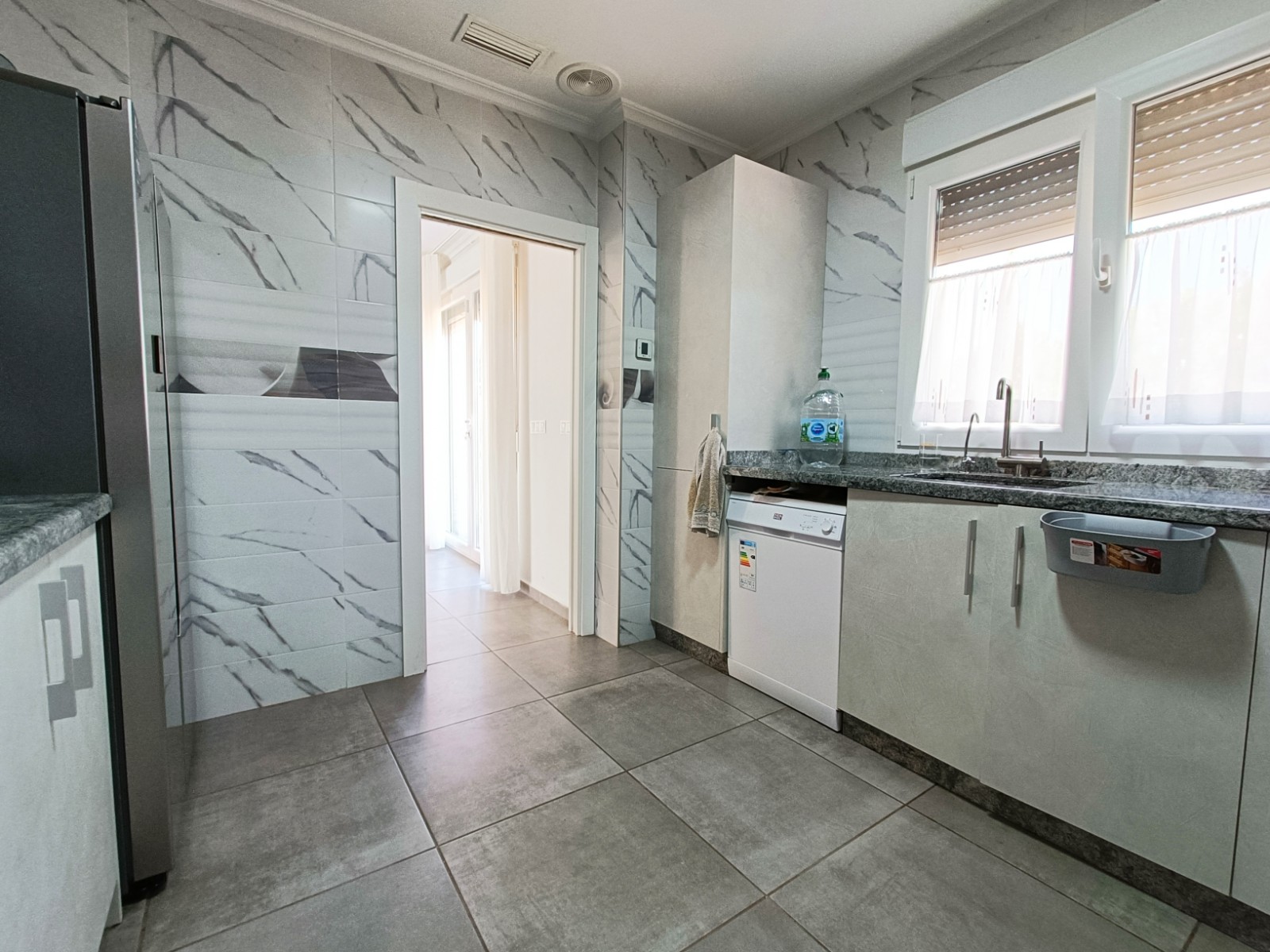 Villa, 4 Beds, Pinoso, Alicante with Large Private Plot