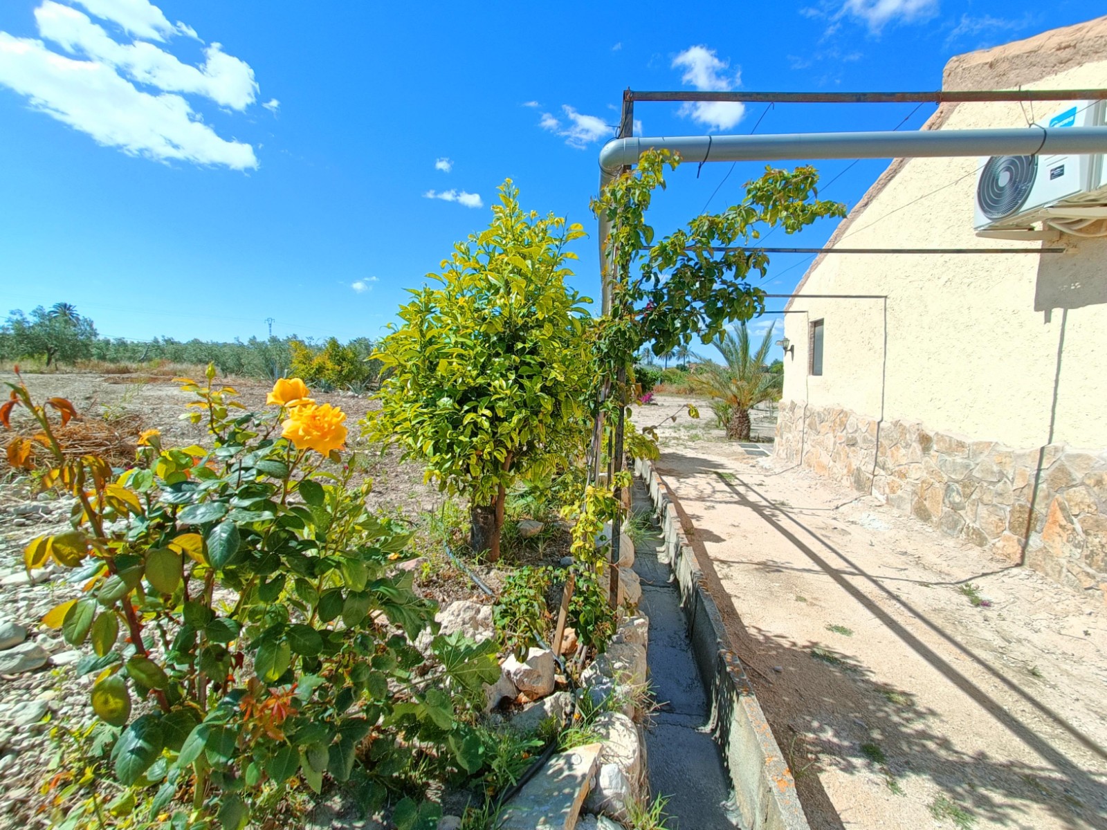 Villa 3 Bedrooms Abanilla, Murcia with Garage and Garden