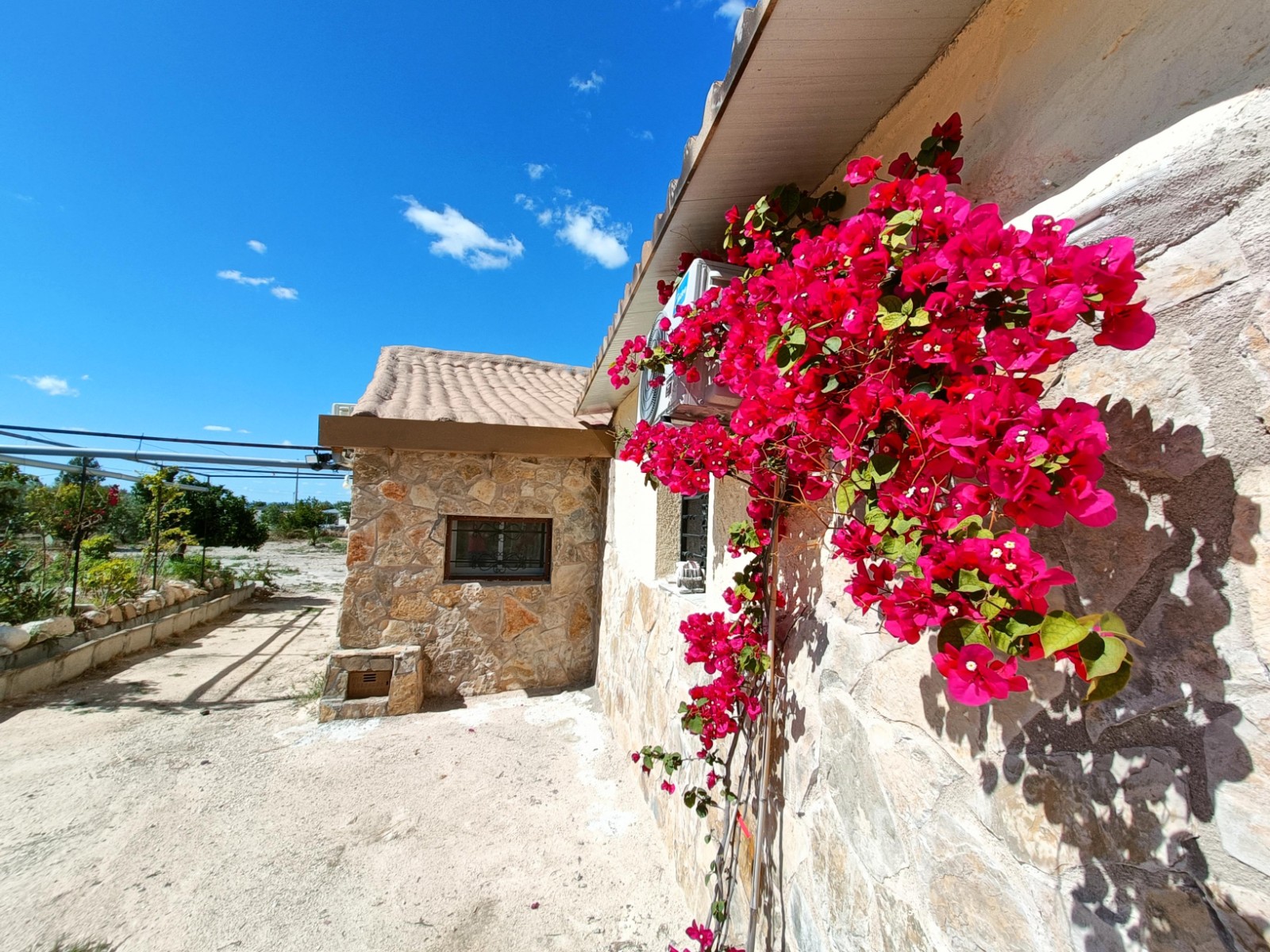 Villa 3 Bedrooms Abanilla, Murcia with Garage and Garden